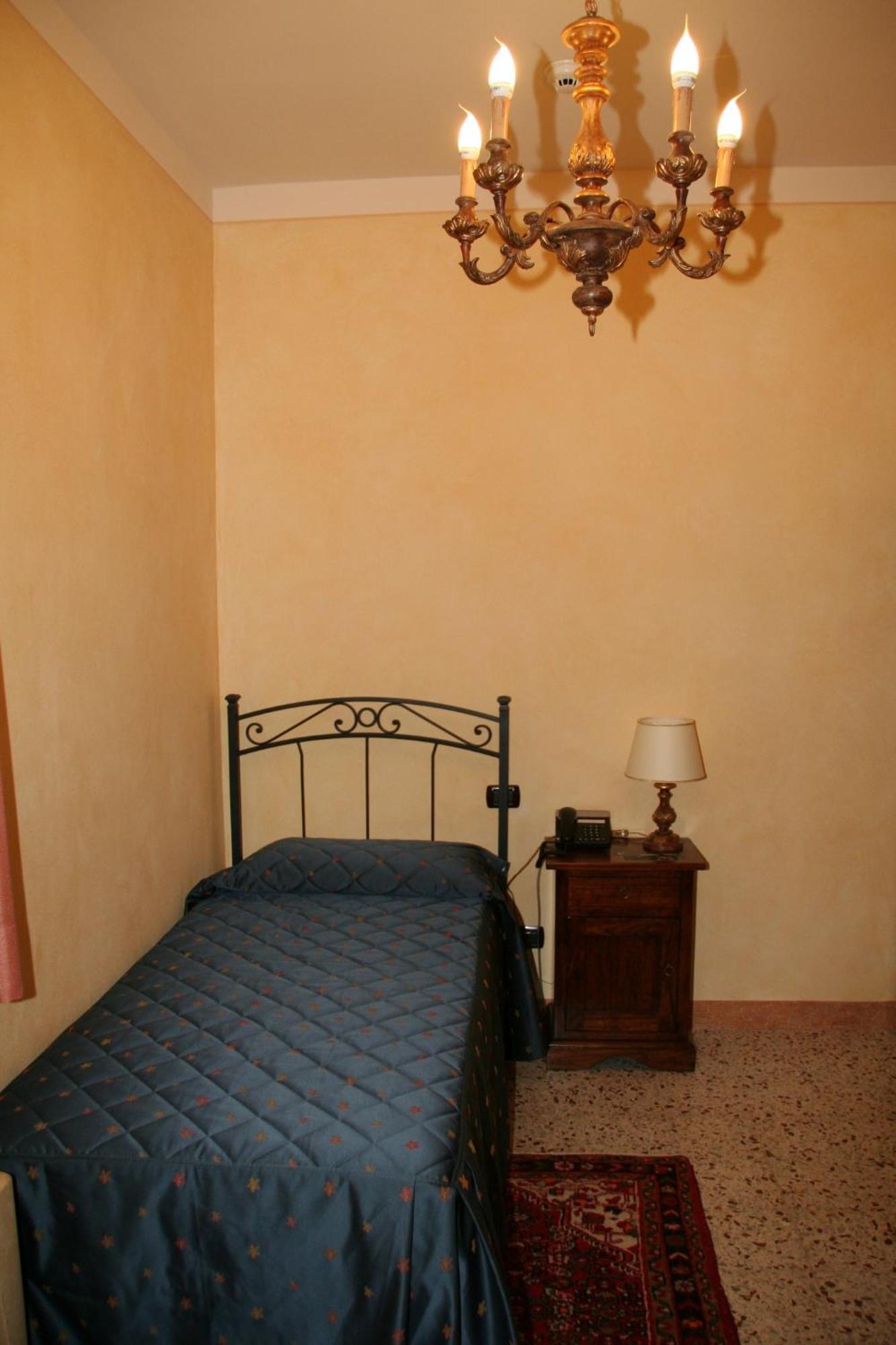 Villa Rinalducci Fano Zimmer foto